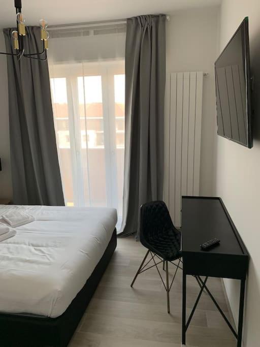 Trilocale Con Vista E Due Bagni Vicino Citylife Milan